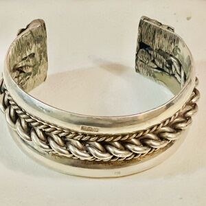 Antique VTG  Egyptian Sterling Silver Ethnic Heavy Cuff Bracelet 121 Gr Sz 6.25”